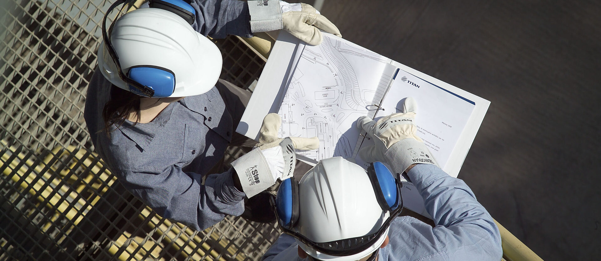 TITAN CEMENT Online